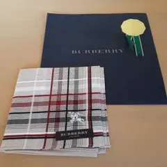 BURBERRY　チェックハンカチ　 大判47cm　マーク刺繍
