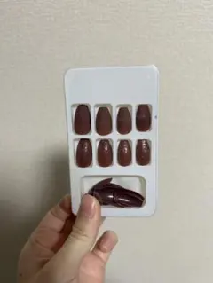 ダークブラウン アーモンド型 ネイルチップ 10個入り