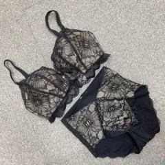 チュチュアンナ　特盛ブラC70＆ももじりっち　補正ショーツS