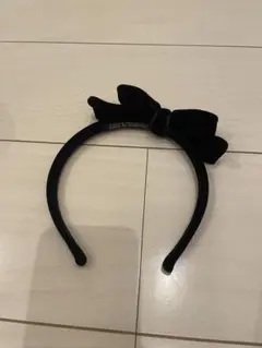 美品 ALEXANDRE DE PARIS ブラックリボンヘアバンド