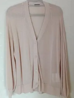 ベージュニットカーディガン 長袖 ボタン付き