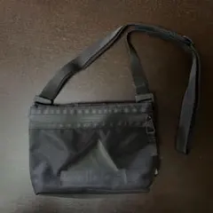 adidas ブラック ショルダーバッグ