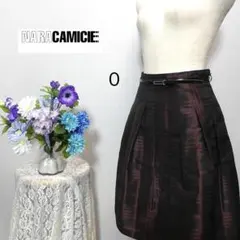 ナラカミーチェ　極上美品　ベルト付き　膝丈フレアスカート　Sサイズ　総柄のサムネイル