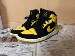 NIKE AIR JORDAN 1 MID NEW LOVE 26cm