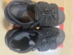 NIKE エアマックスココ　サンダル　ブラック　24cmのサムネイル