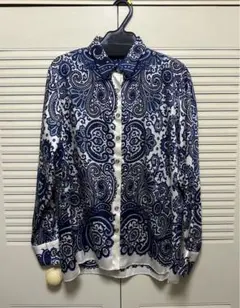 ZARA ネイビーとホワイトのペイズリー柄長袖シャツ XS