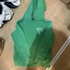 Stüssy グリーン　キッズパーカー