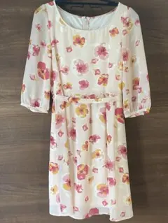 プロポーションボディドレッシング　花柄ワンピース