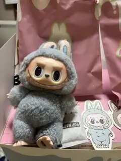 POP MART ラブブぬいぐるみ