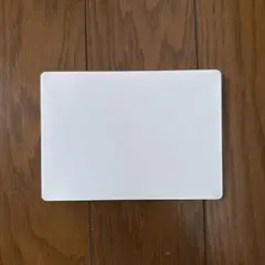 Magic Trackpad 2 ホワイト (箱、ケーブル付)