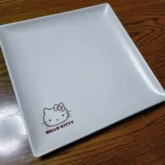 HELLO KITTY 四角いお皿