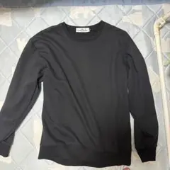 黒 長袖カットソー シンプルデザイン