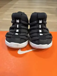 Item thumbnail for item 98961e49-b25a-478e-ba8d-b77089de5758