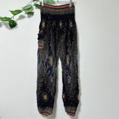 エスニック柄 カジュアルパンツ Mサイズ ウエストゴム 薄手 夏 黒 リラックス