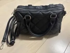 ブラックキルティングショルダーバッグ