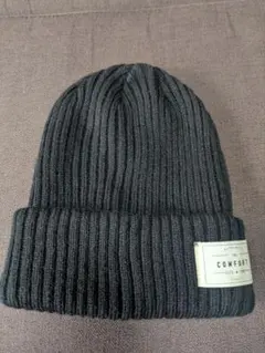 新品タグ付き黒リブ編みニット帽