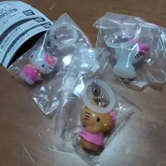 ハローキティ　めじるしアクセサリー　3点セット