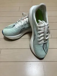 LI-NING SHINING 2 US8 JP25.5cm 値下げ可能 - メルカリ