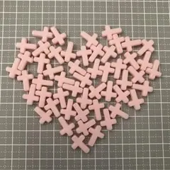 ハンドメイド　穴あきビーズ　クロス　ピンク　黒　白　シルバー　地雷系　量産型