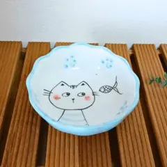 ベトナム雑貨 バッチャン焼き ネコの絵柄のお皿のサムネイル