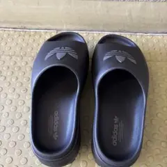 adidas ADIFOM STAN 厚底サンダル　黒