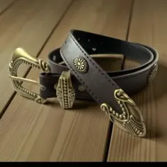 コンチョベルト13連　　レア　希少 極厚リアルレザーの13連コンチョベルト・ヴィンテージブラック！