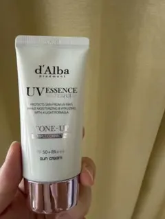 ダルバ　uvエッセンス