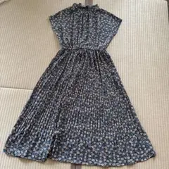 花柄ノースリーブロングワンピース