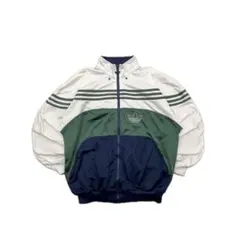 adidas トラックジャケット