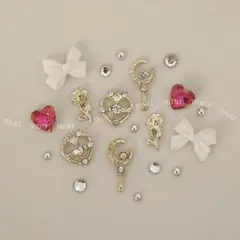 新品[ パーツ まとめ売り ]20個セット ネイル デコ 耳つぼ セーラームーン