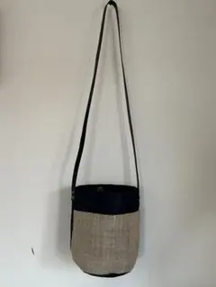 Item thumbnail for item 49d22db0-d257-4443-aadb-da8c4d9fe21f