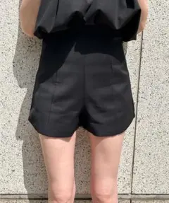 【美品人気　GRL ハイウエストショートパンツ ブラック Mサイズ】のサムネイル