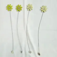 〘訳あり〙花型カーテンホルダー4個セット マグネットタイプ