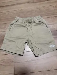 The North Face ベージュ ハーフパンツ