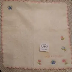 新品:未使用　LAURA ASHLEY ハンドタオル