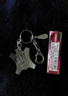 最終のお値下げ！懐かしいVAN！手作りの品です。VANのキーホルダー！