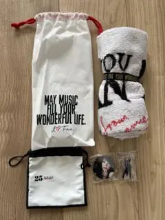 2026年最新】安室奈美恵マグネット缶の人気アイテム - メルカリ