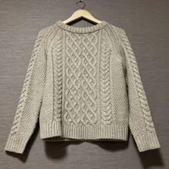 GUベージュニット