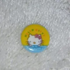 昭和レトロ　ハローキティ　ボタン　１個　１９８０年代　レア