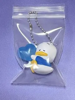 サンリオ　カラーコレクションチャーム　ブルー　あひるのペックル　ガチャ