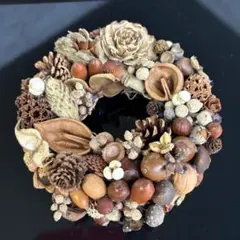 C自然素材　森の贈り物　たっぷり木の実のナチュラルリース　オールシーズン対応