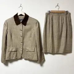 美品 BURBERRYS スカートセットアップ ベージュ シルクウール 襟着脱可