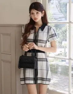 Randyブラック 半袖ミニワンピース 襟付き Randyブラック 半袖ミニワンピース 襟付き Randyブラック 半袖ミニ