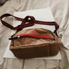 adidas ブラウン サコッシュ