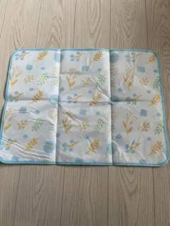 新品未使用おむつ替えマットのサムネイル
