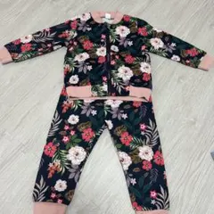 セットアップ　サイズ18-24M
