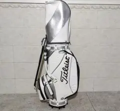 Item thumbnail for item ece9bd3c-9037-4eb3-a863-28cf77573f9a