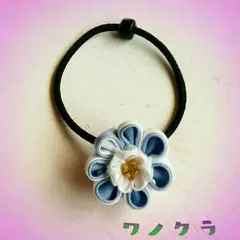 ※ハンドメイド※        ブルーとホワイトのお花のヘアゴム