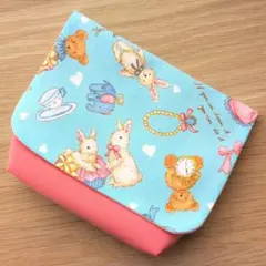 マチ付き移動ポケット　女の子　うさぎぬいぐるみ