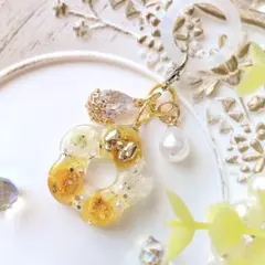 レジンヘアゴム ひまわり畑 - メルカリ